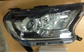 Đèn pha xe Ford Ranger/Everest